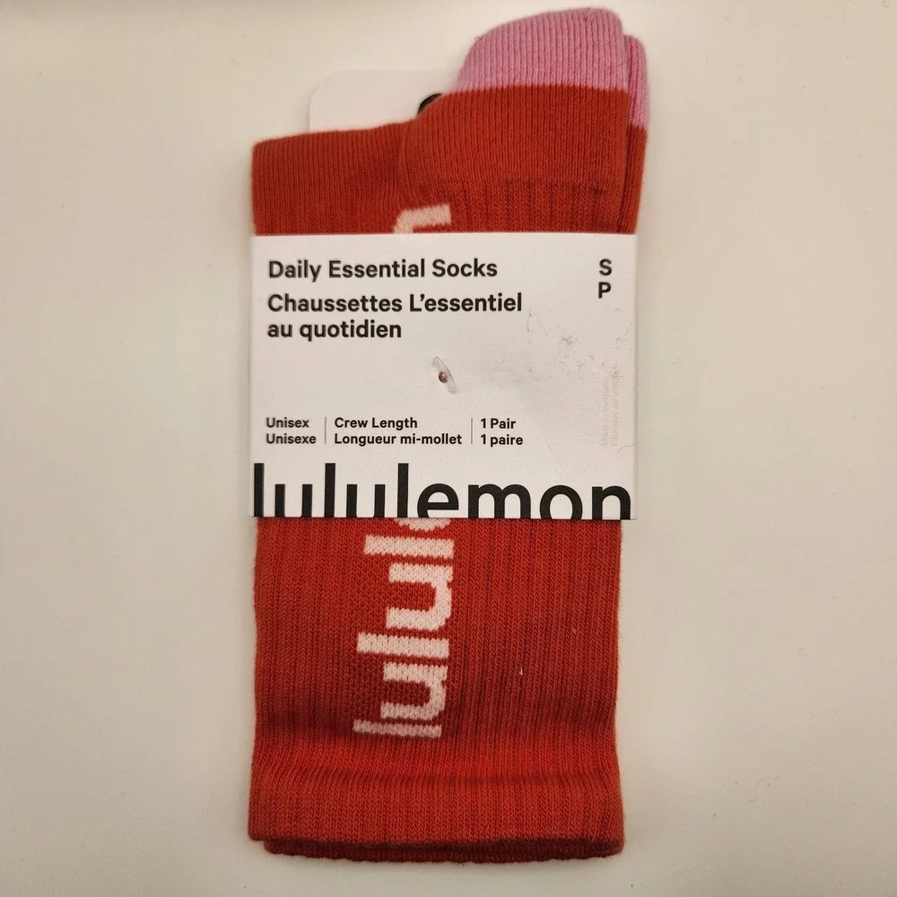 Lululemon Daily Essential Socks Size Small Unisex Orange NWT